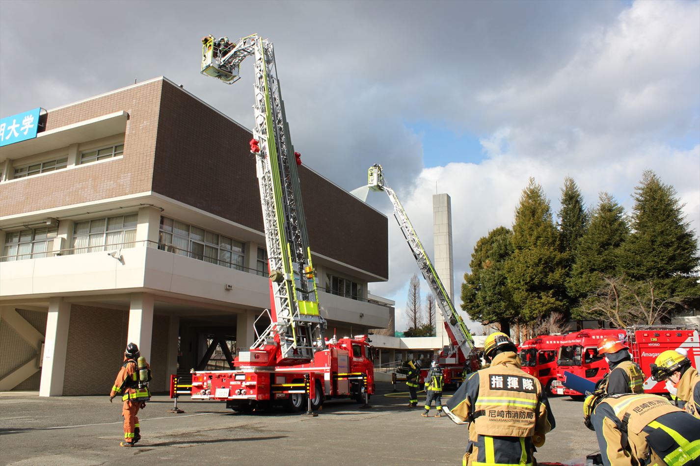 尼崎市西消防署による中・高層建物火災防ぎょ訓練を実施しました！