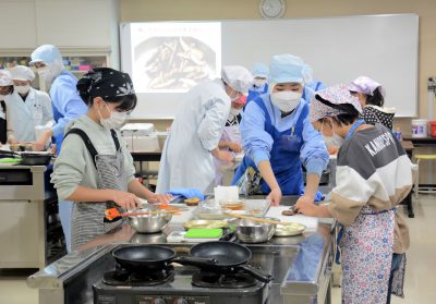 学生が先生に！江戸川区と「コラボDE料理教室」開催!!　