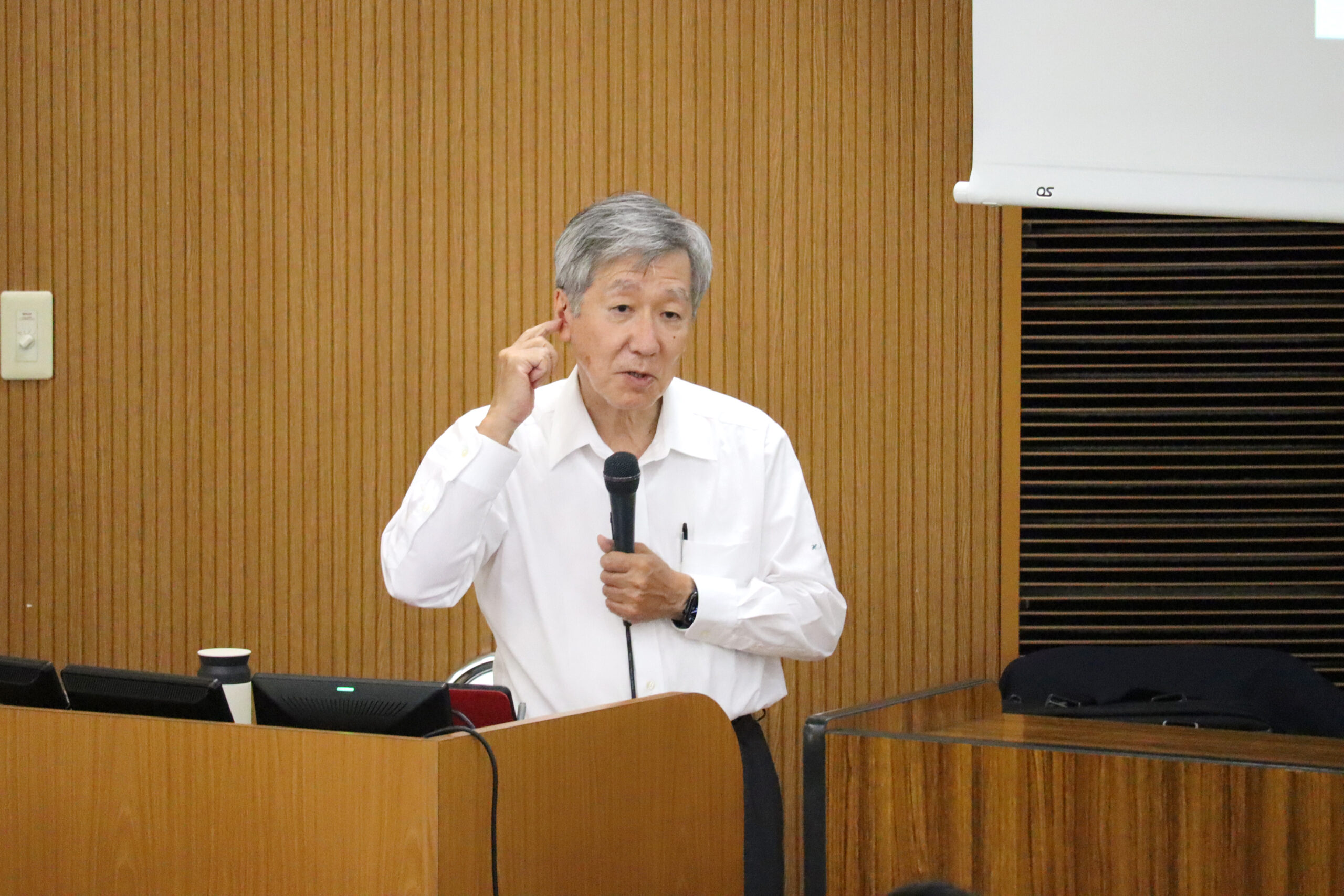 ＜看護学専攻＞「軟骨伝導」特別講演（奈良県立医科大学　細井裕司学長）