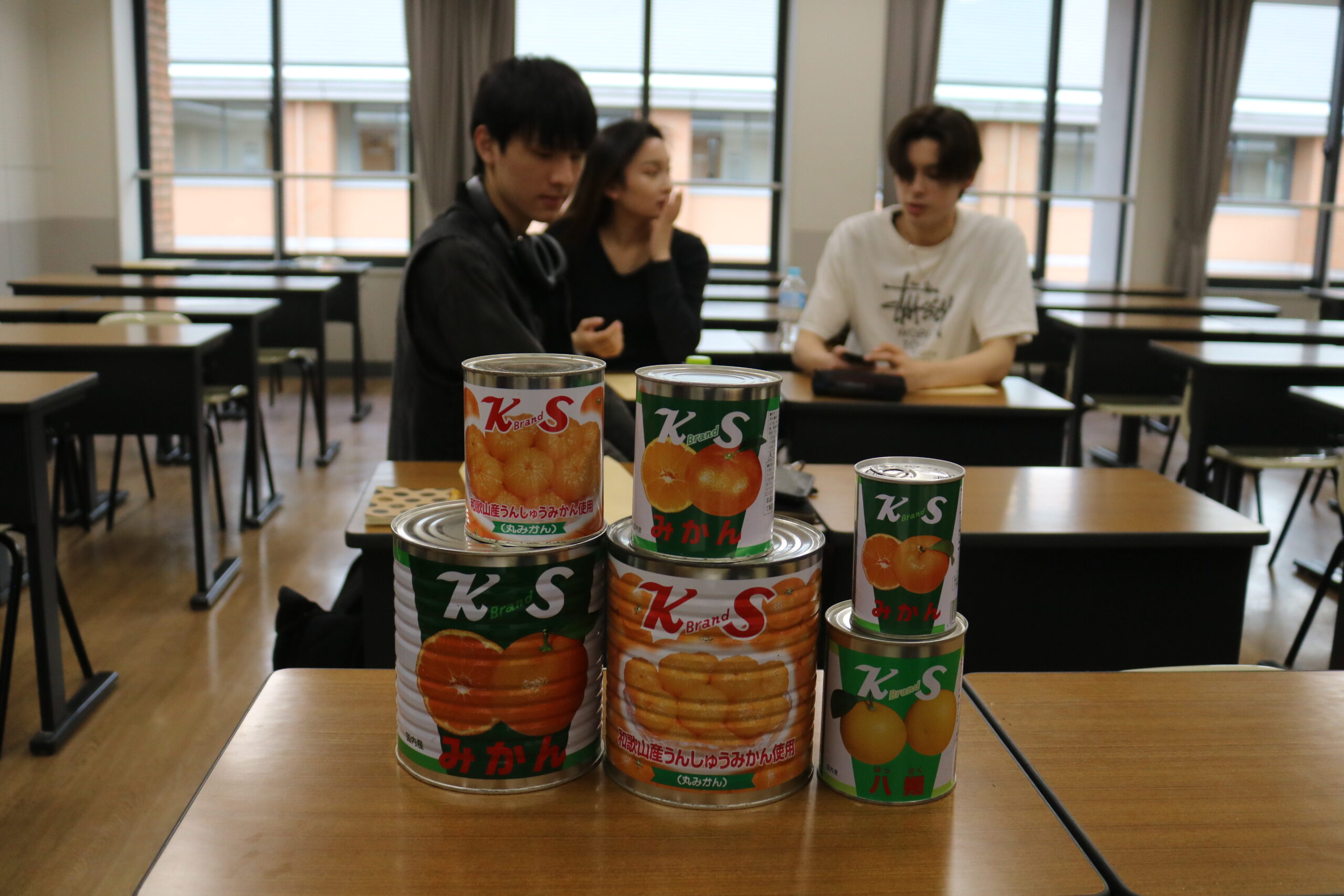 短期大学部のPBLがスタートしました。今学期はみかんの缶詰の需要喚起策と斬新な食品の缶詰の提案に取り組みます