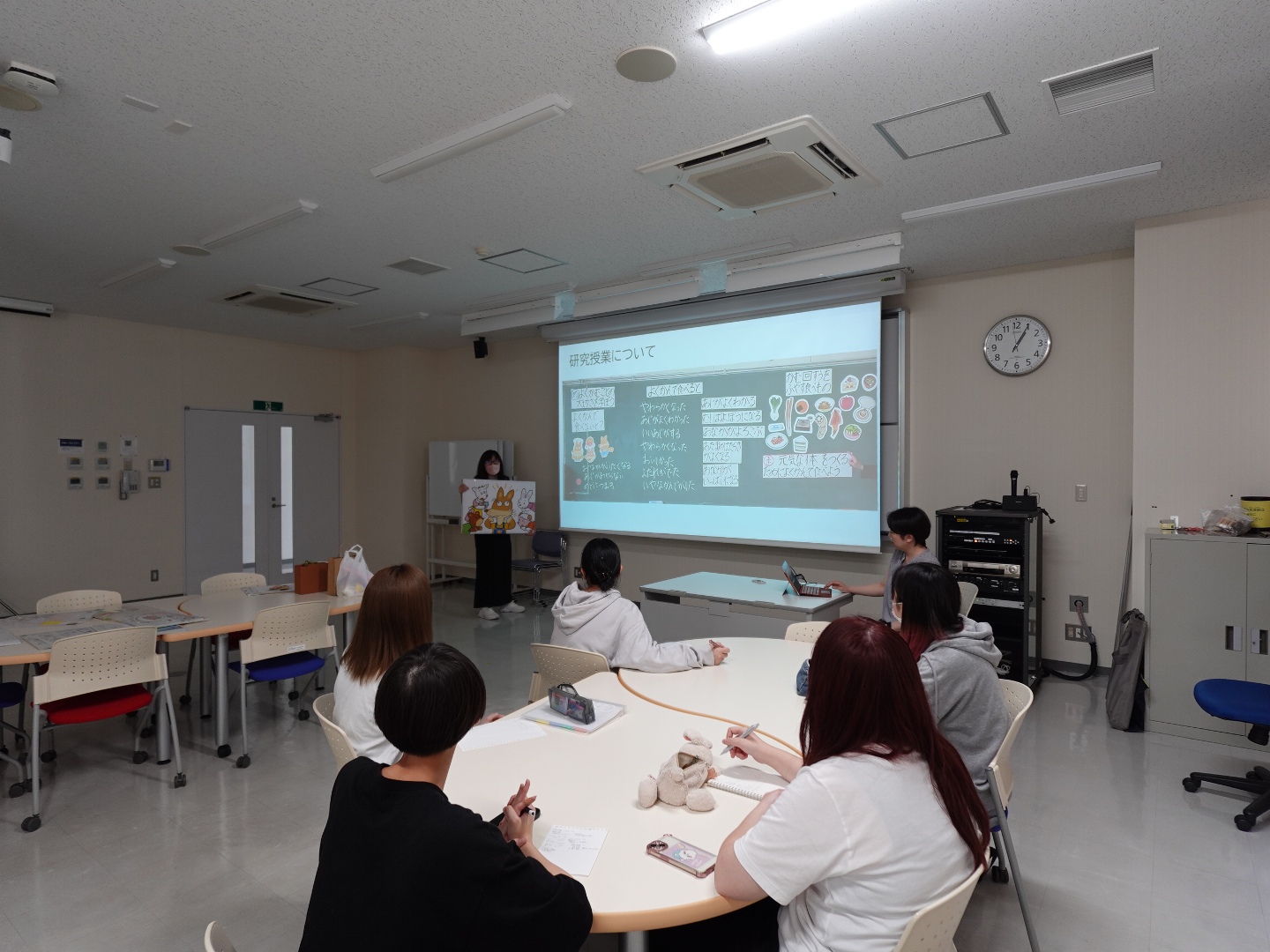 食物栄養学科「栄養教育実習報告会」が行われました