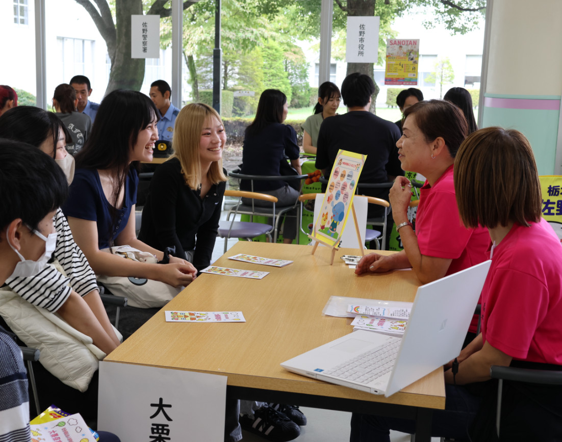 学内合同企業説明会開催！