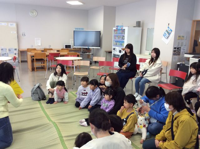 「金曜日だけど土曜おはなしかい（春）」開催